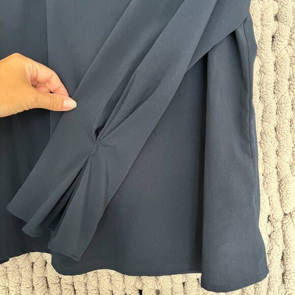 Banana Republic Factory Pull Over Navy Blue Long-Sleeve Blouse Size M - Picture 3 of 14